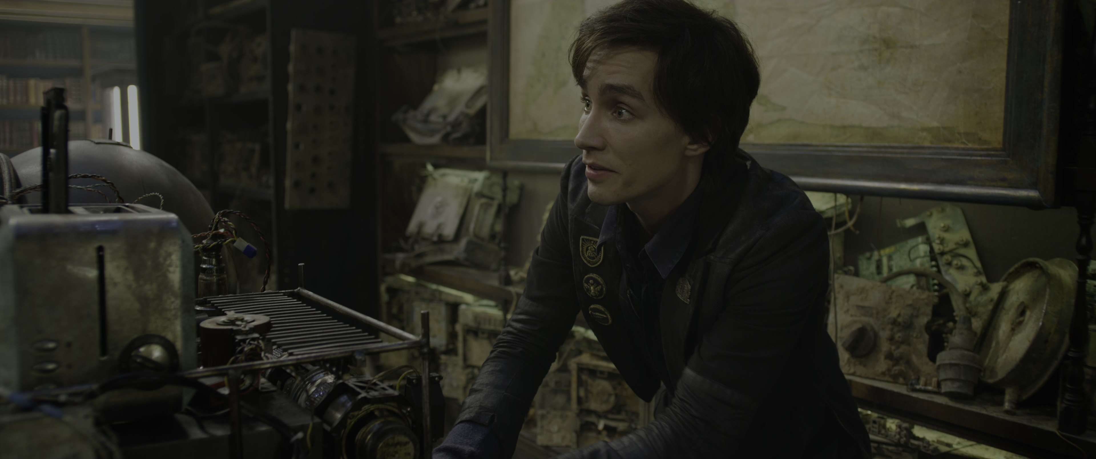 Mortal Engines (2018), wide, 2.39:1 — film still