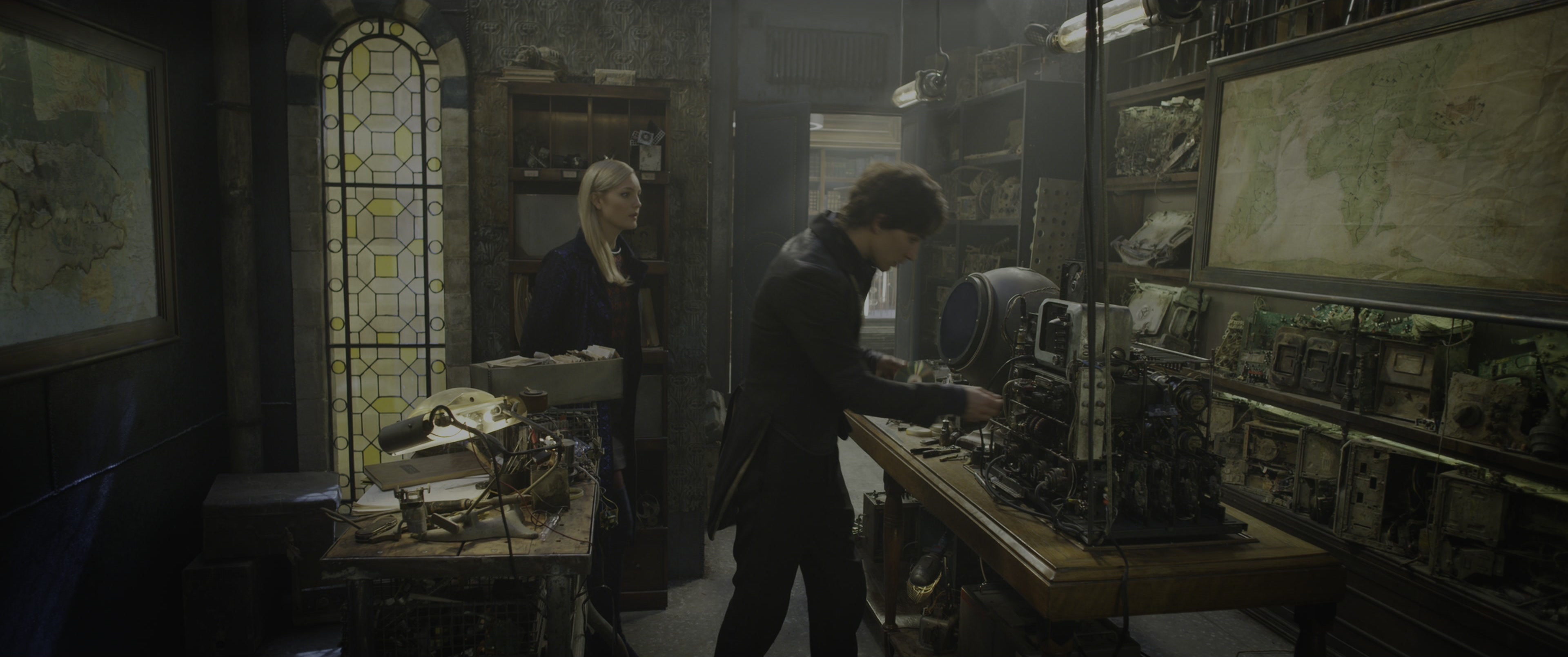 Mortal Engines (2018), wide, 2.39:1 — film still