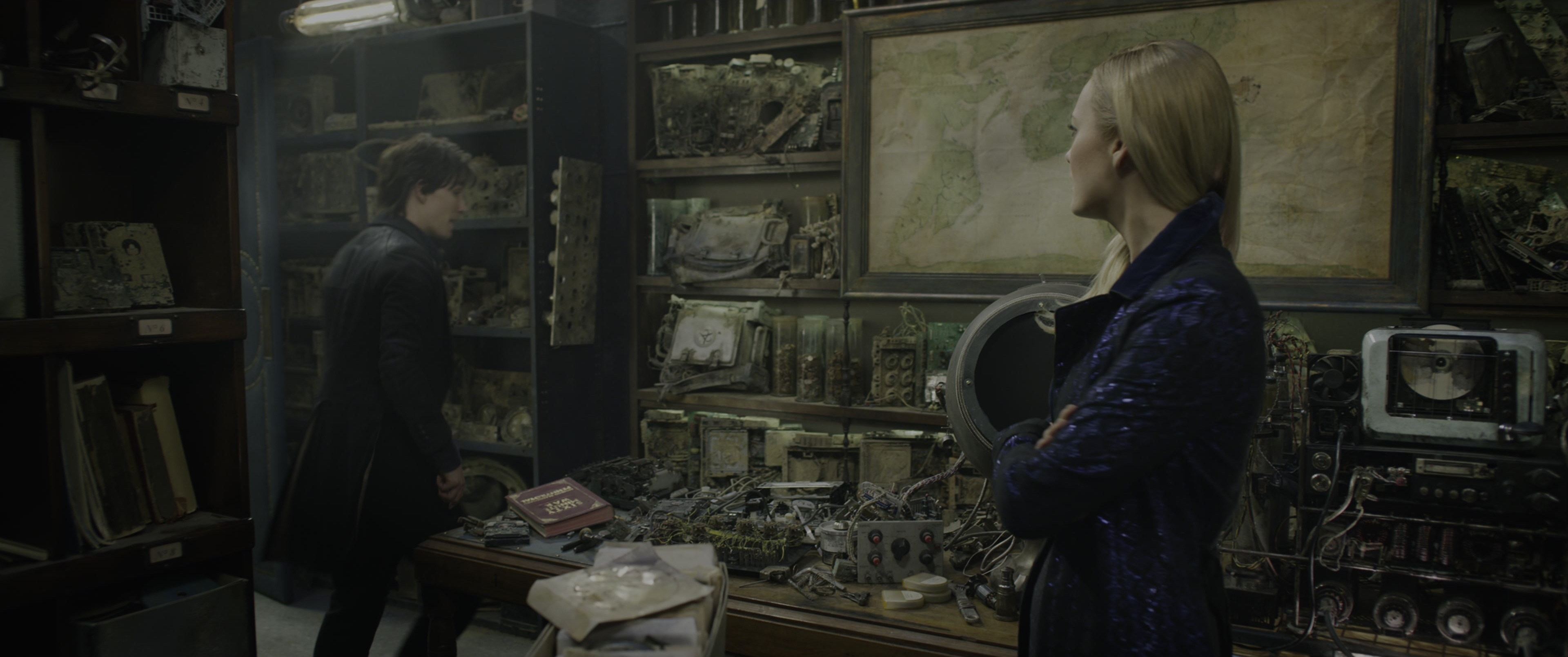 Mortal Engines (2018), wide, 2.39:1 — film still