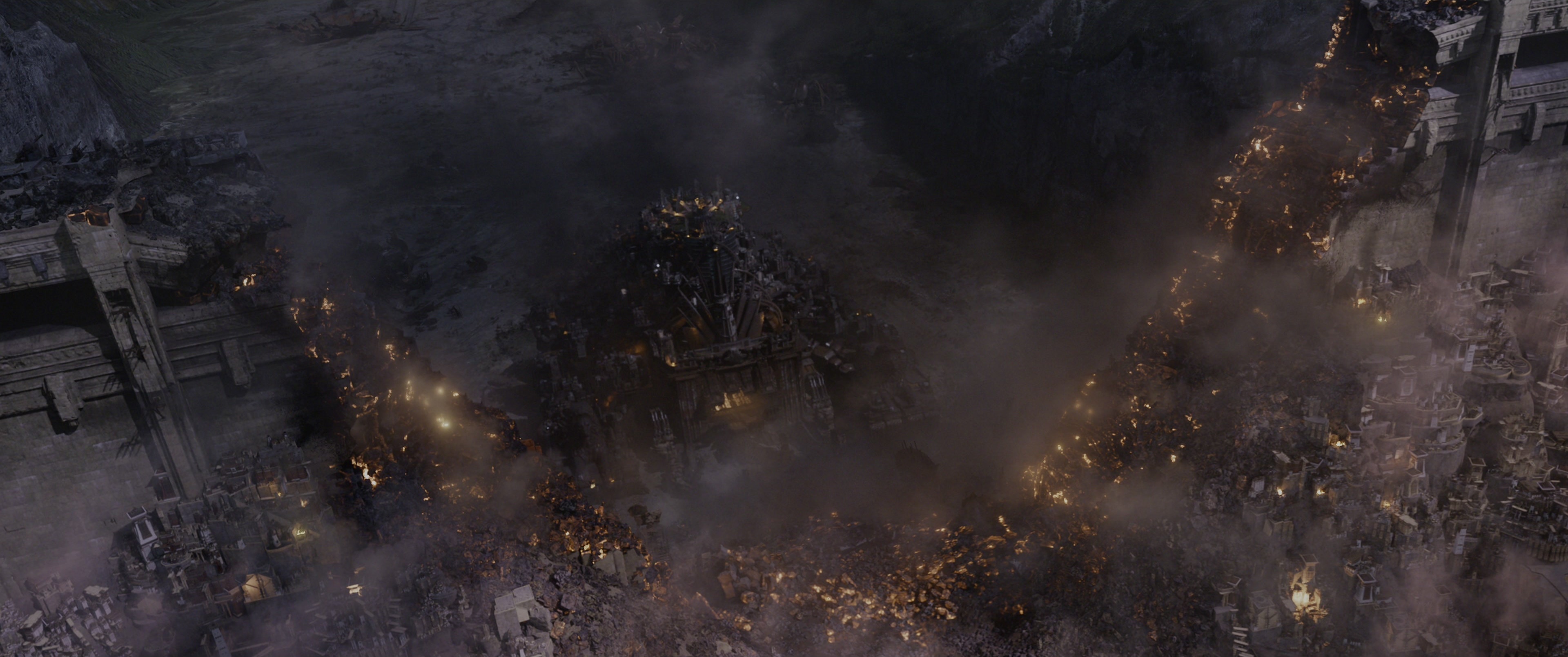 Mortal Engines (2018), wide, 2.39:1 — film still