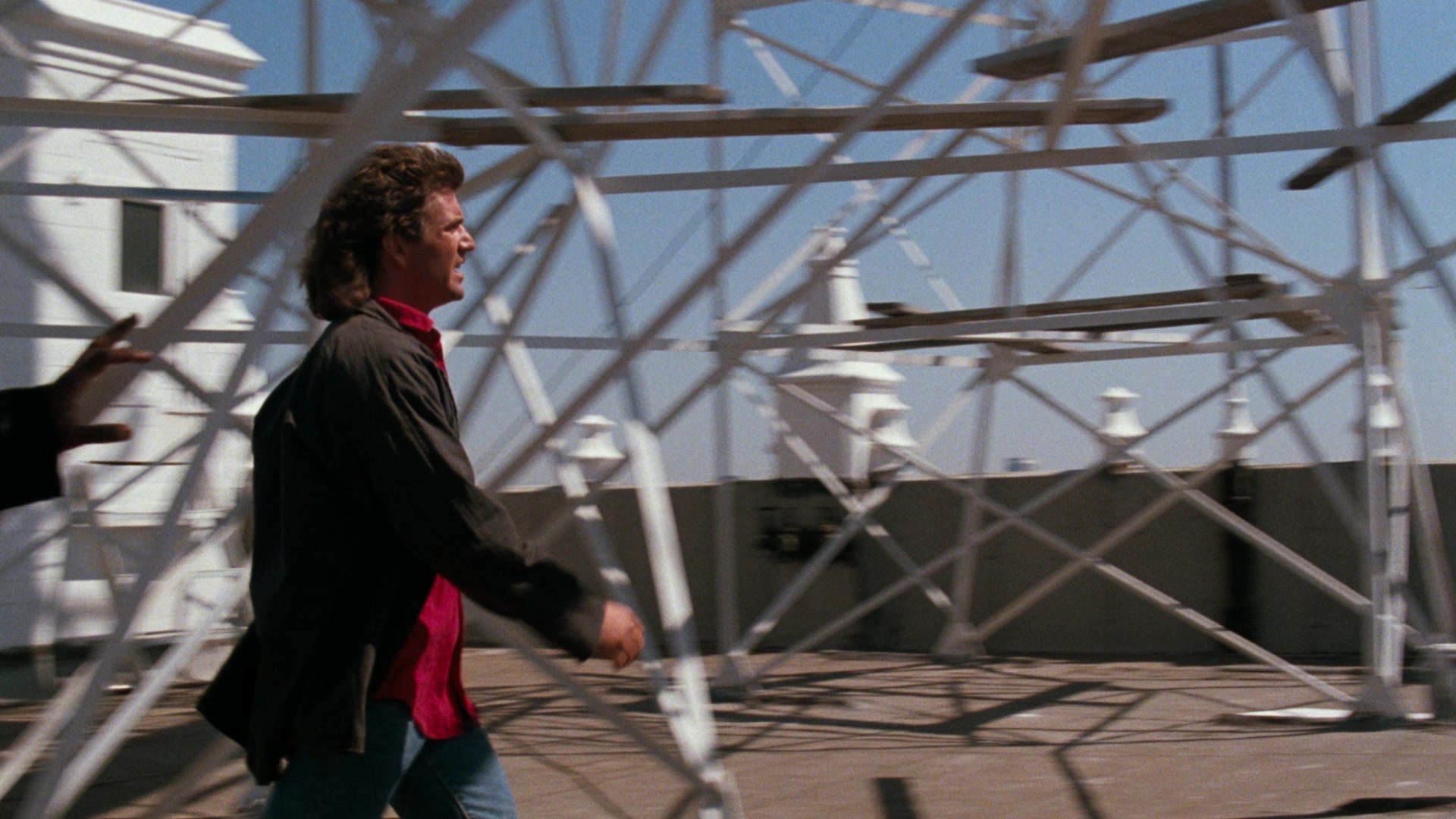 Lethal Weapon (1987), wide, 1.78:1 — film still