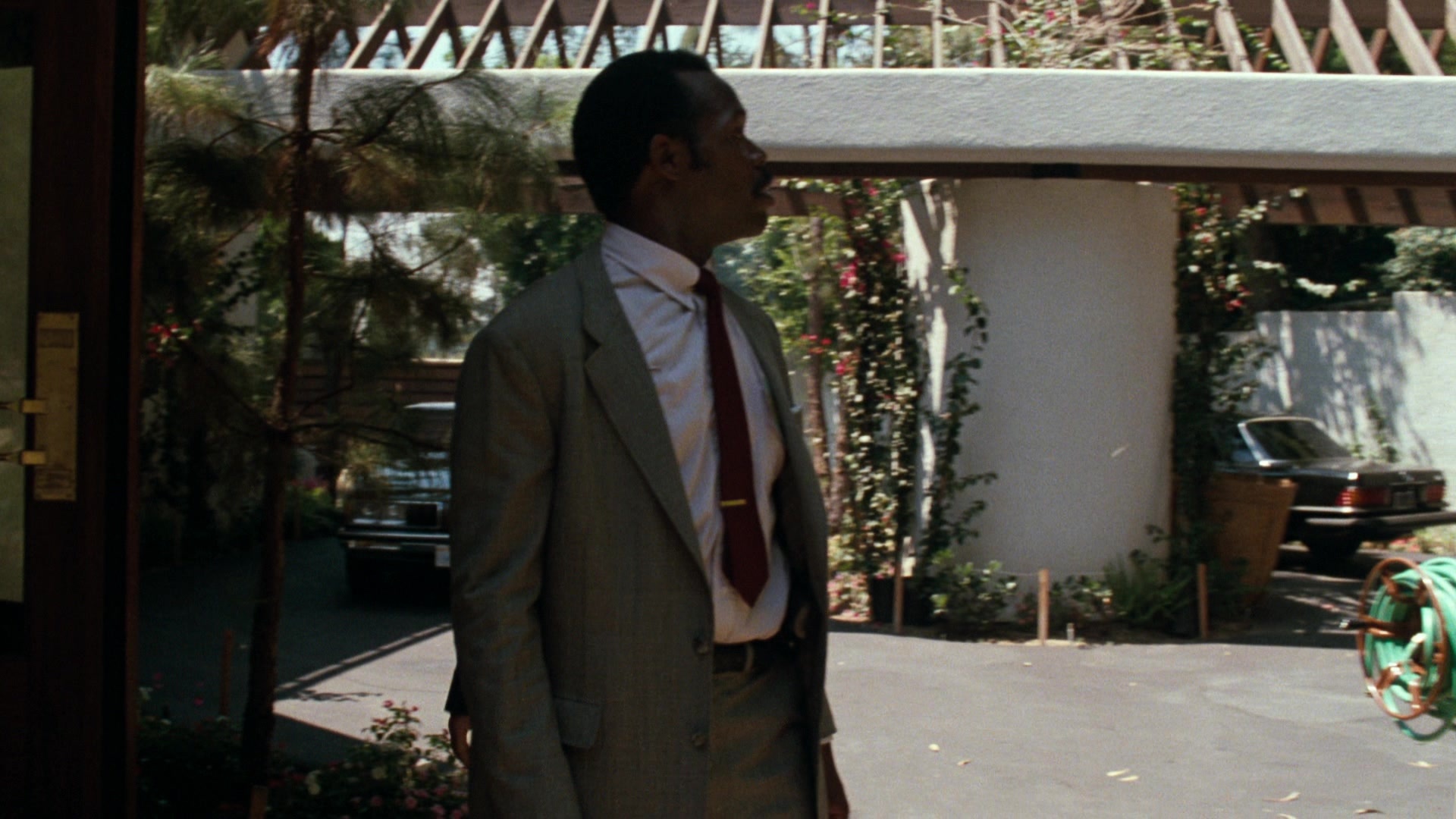 Lethal Weapon (1987), wide, 1.78:1 — film still