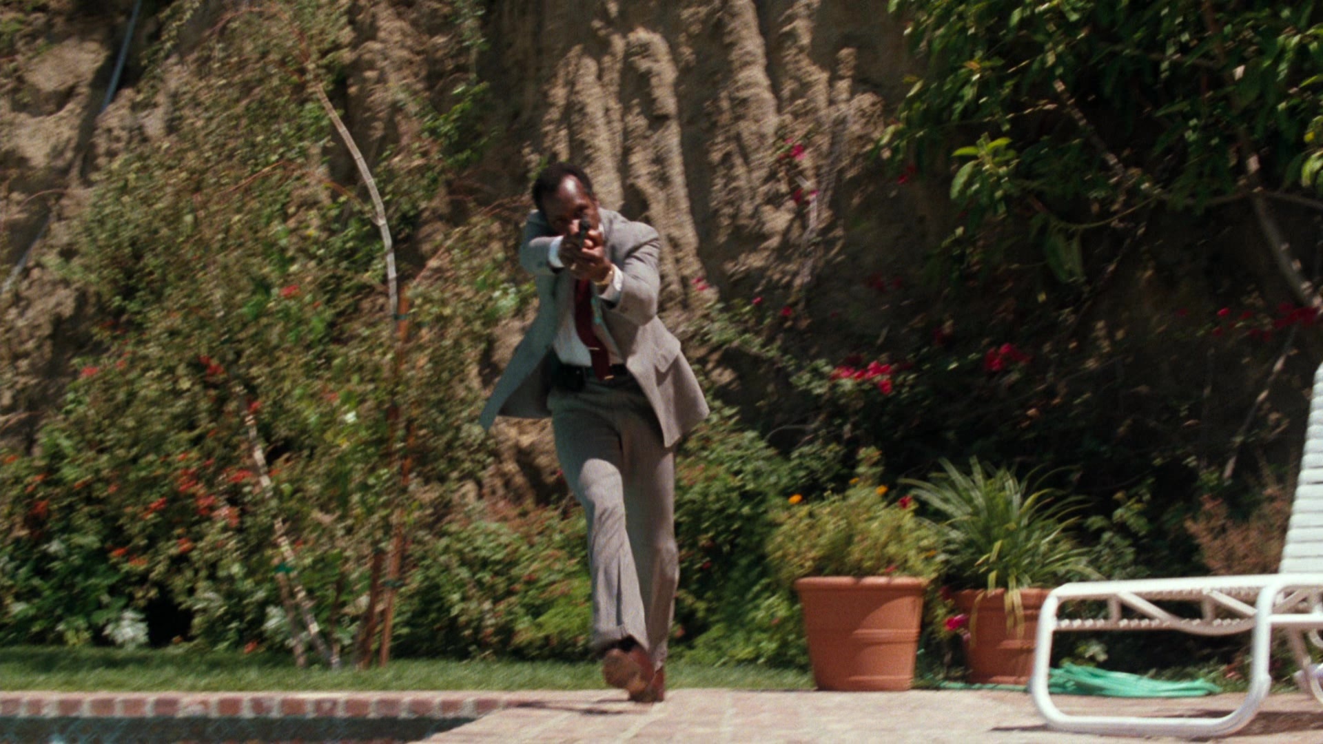 Lethal Weapon (1987), wide, 1.78:1 — film still