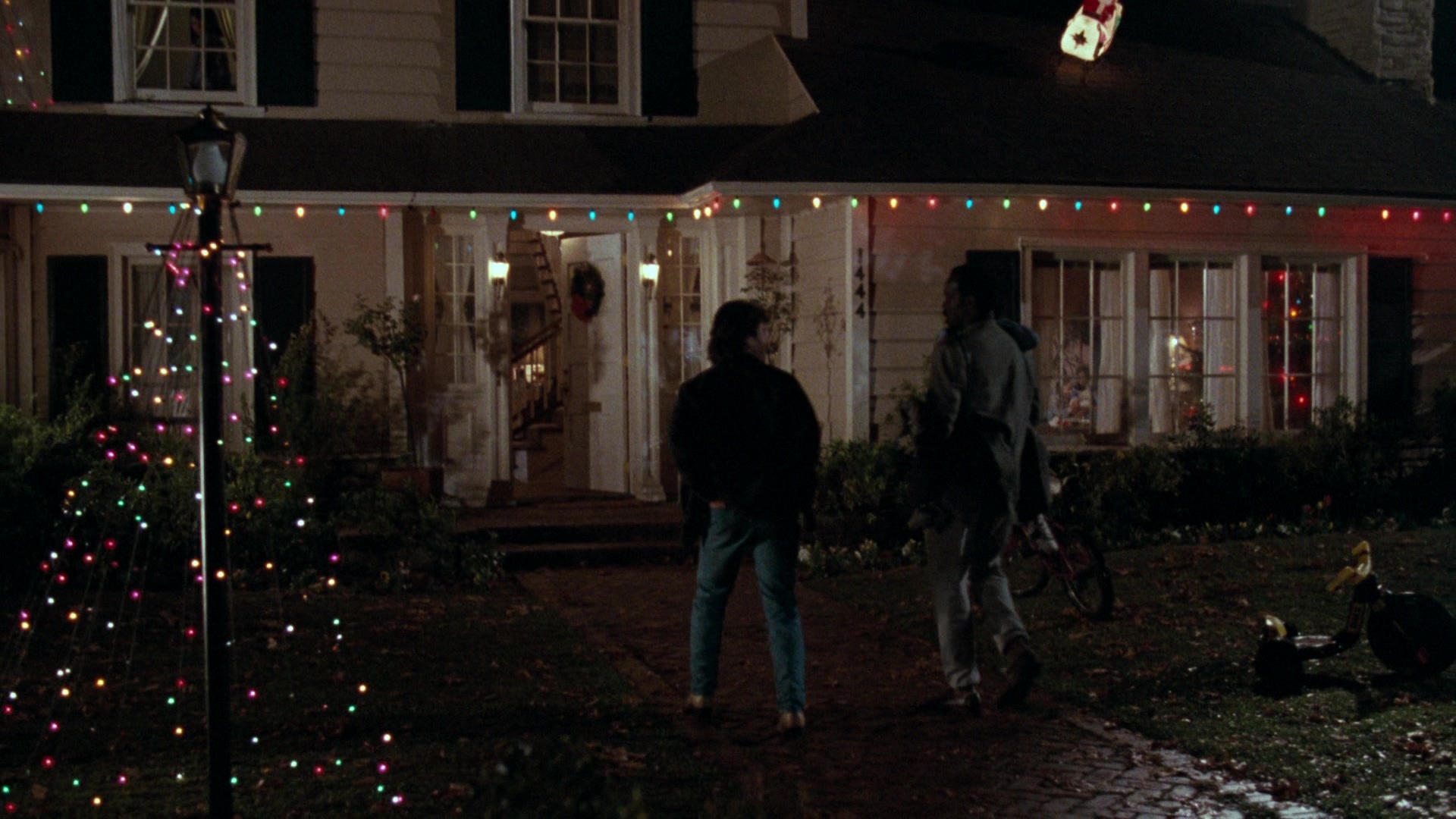 Lethal Weapon (1987), wide, 1.78:1 — film still