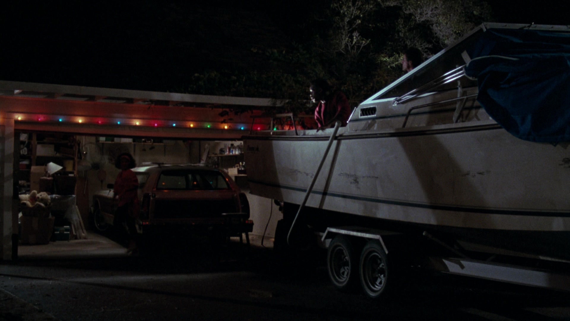 Lethal Weapon (1987), wide, 1.78:1 — film still