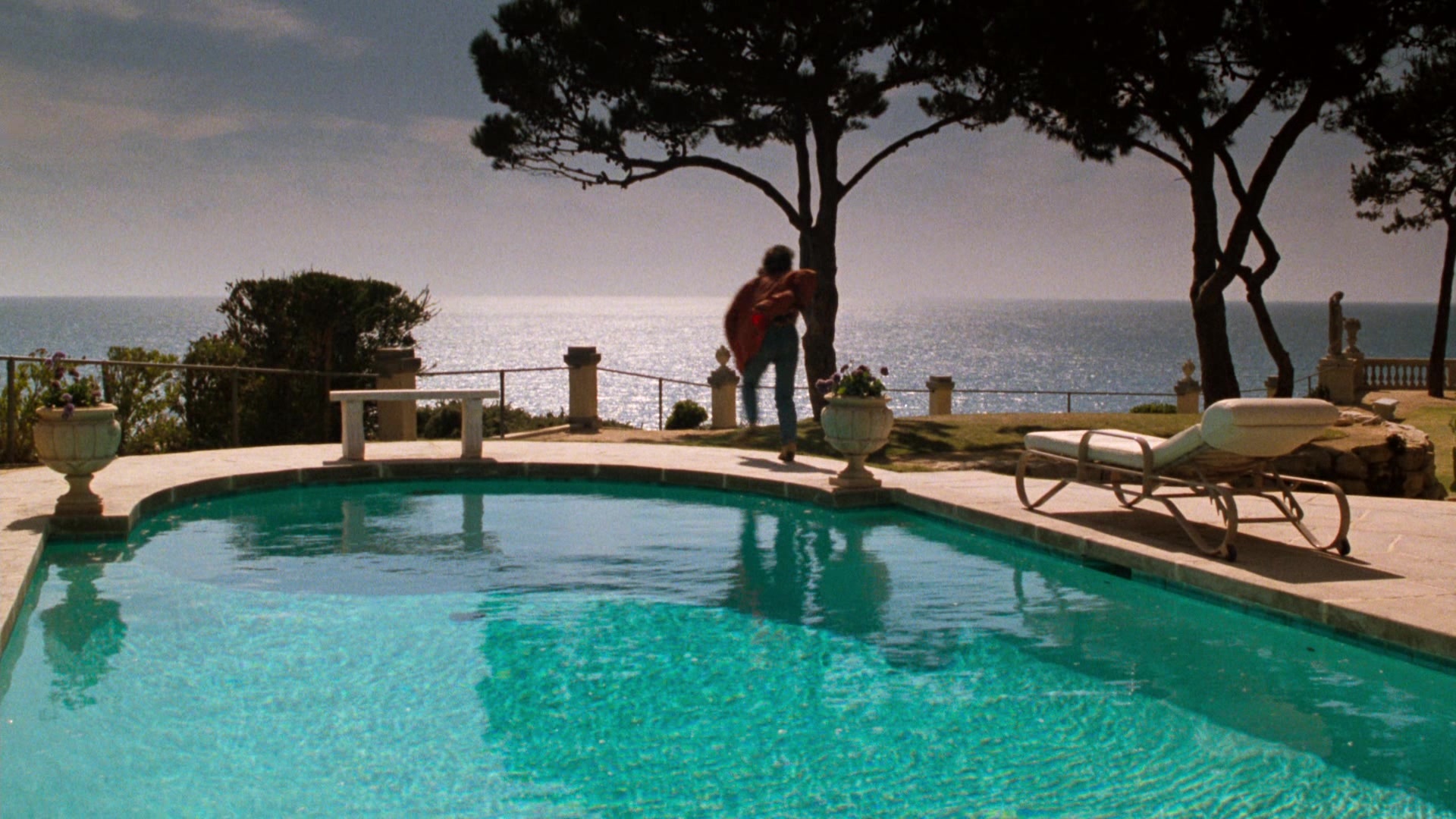Lethal Weapon (1987), wide, 1.78:1 — film still