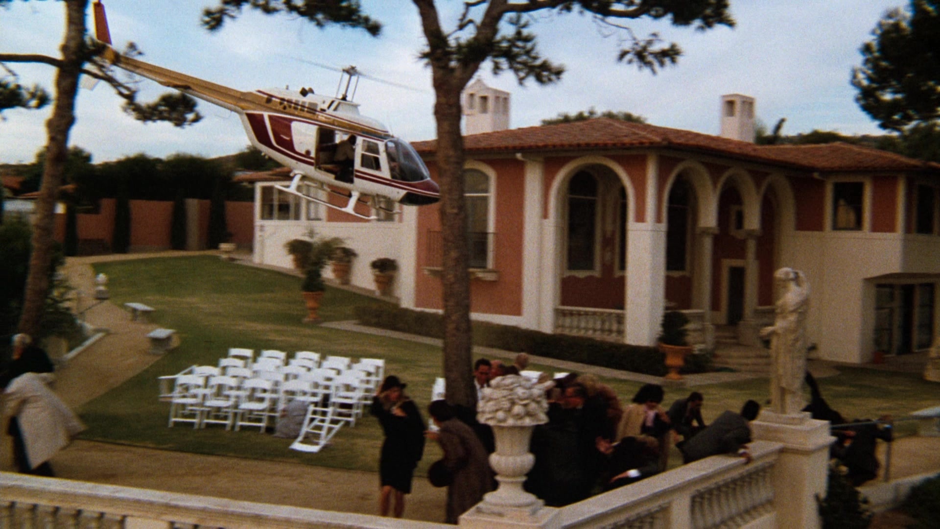 Lethal Weapon (1987), wide, 1.78:1 — film still