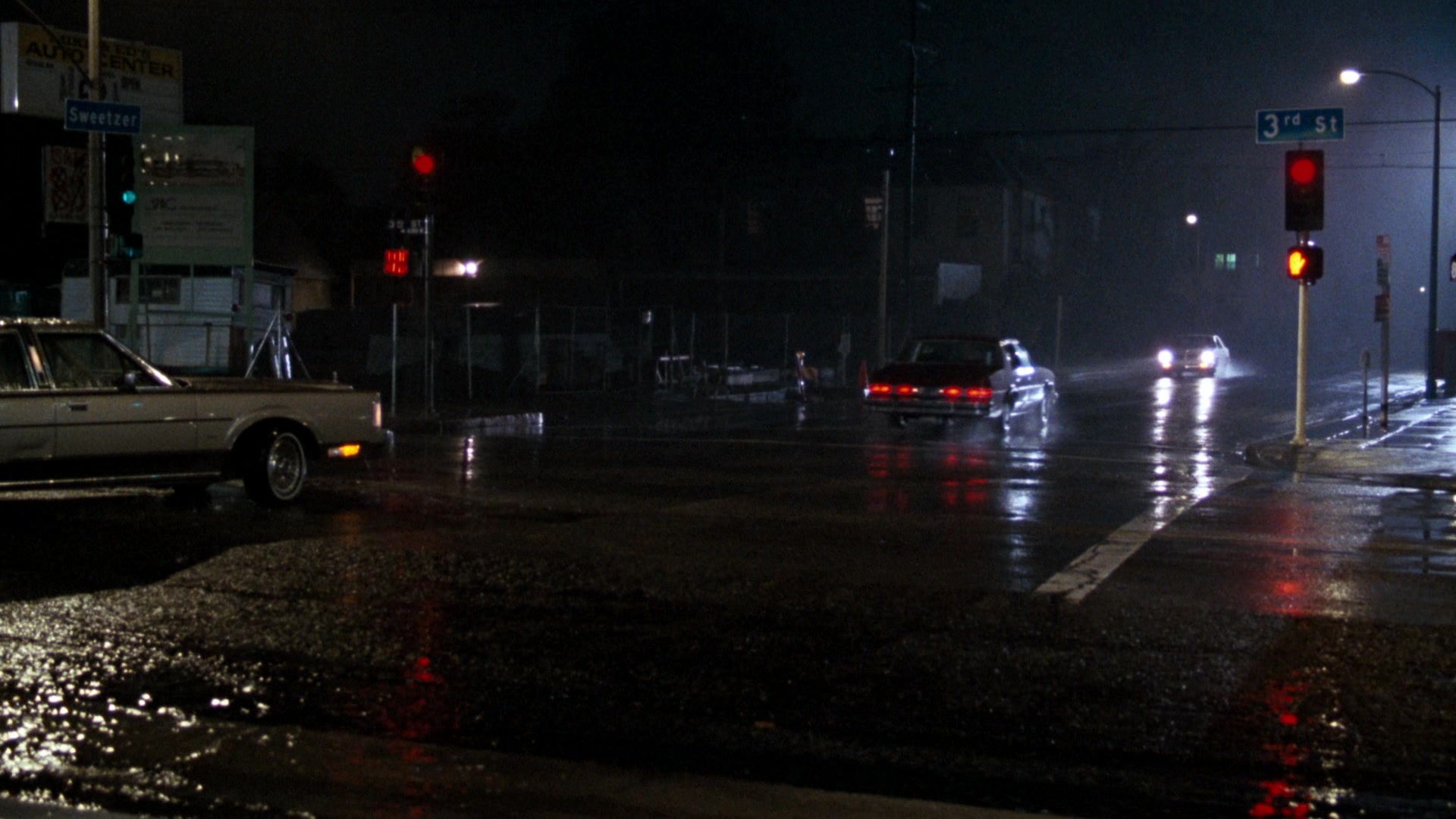 Lethal Weapon (1987), wide, 1.78:1 — film still