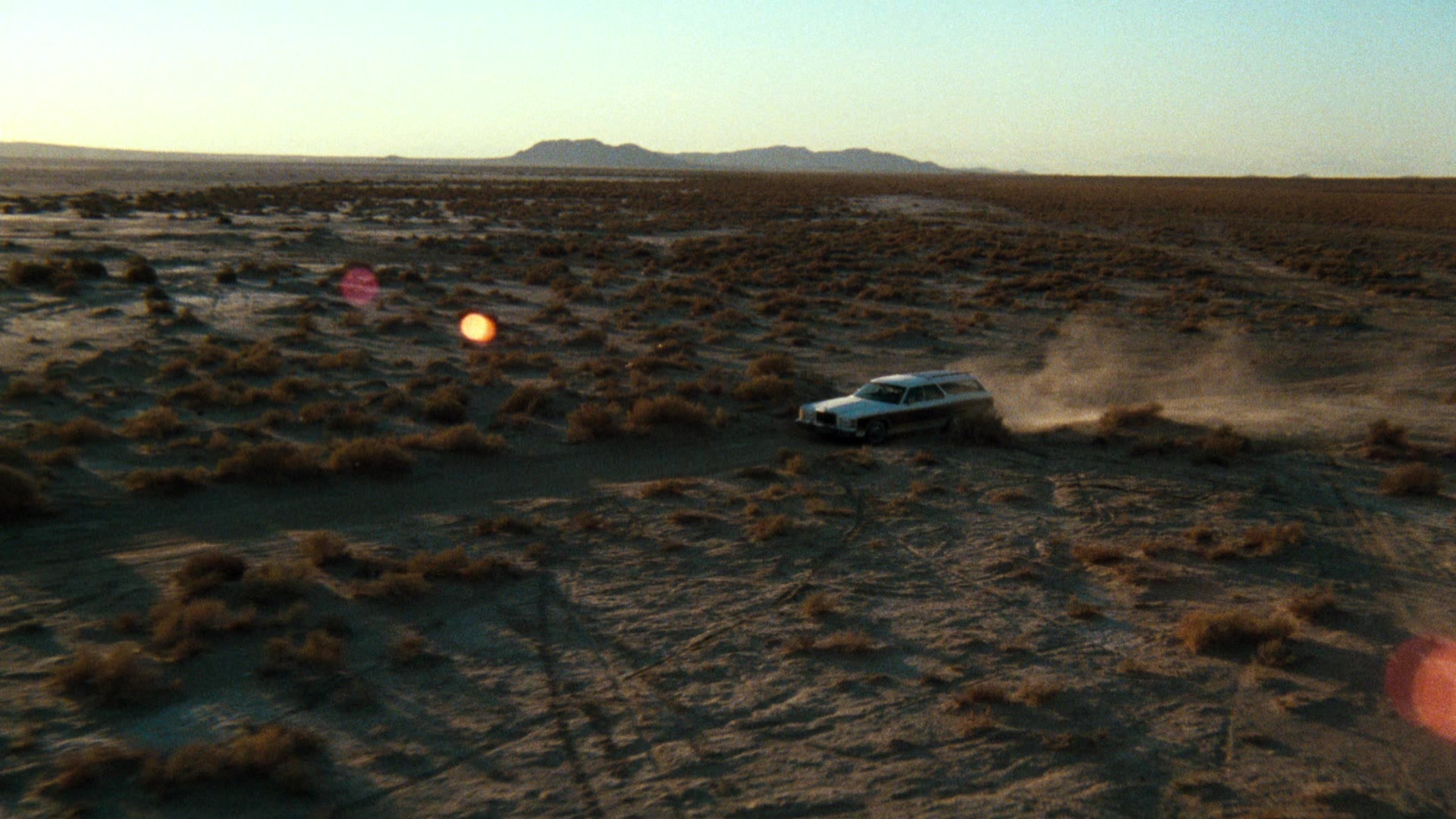 Lethal Weapon (1987), unknown, 1.78:1 — film still