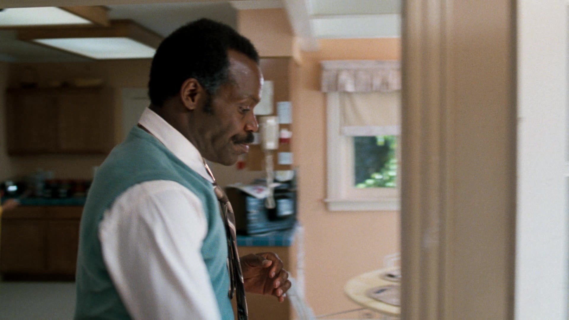 Lethal Weapon (1987), medium, 1.78:1 — film still
