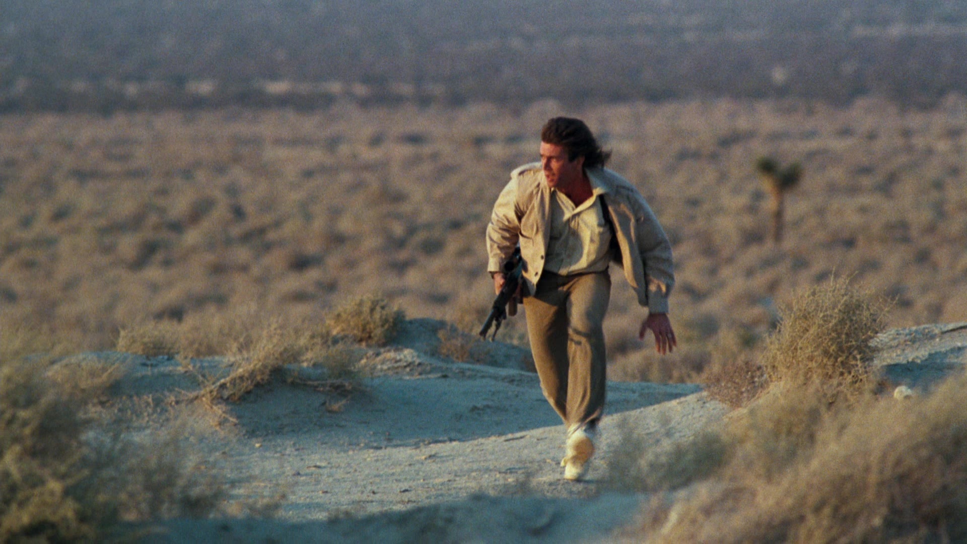 Lethal Weapon (1987), wide, 1.78:1 — film still