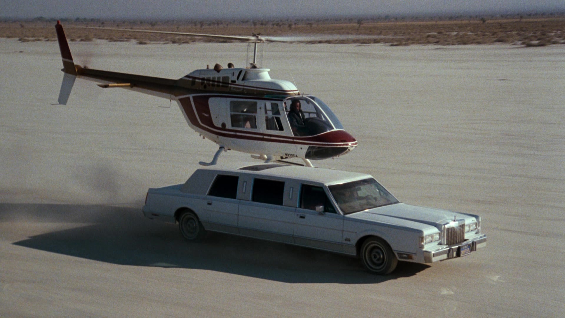 Lethal Weapon (1987), unknown, 1.78:1 — film still