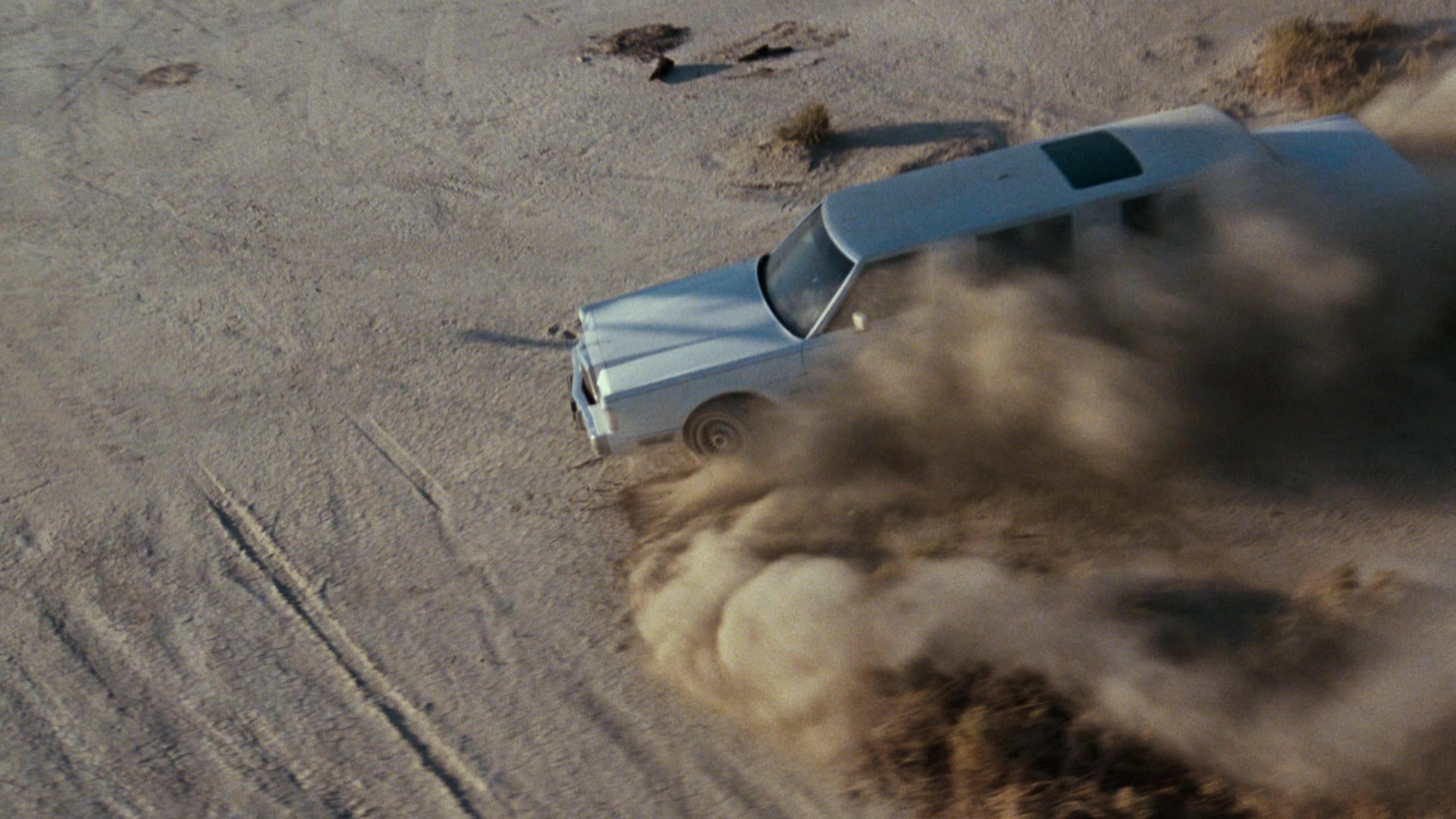 Lethal Weapon (1987), wide, 1.78:1 — film still