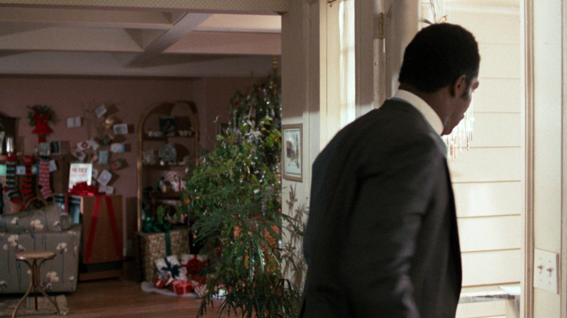 Lethal Weapon (1987), wide, 1.78:1 — film still