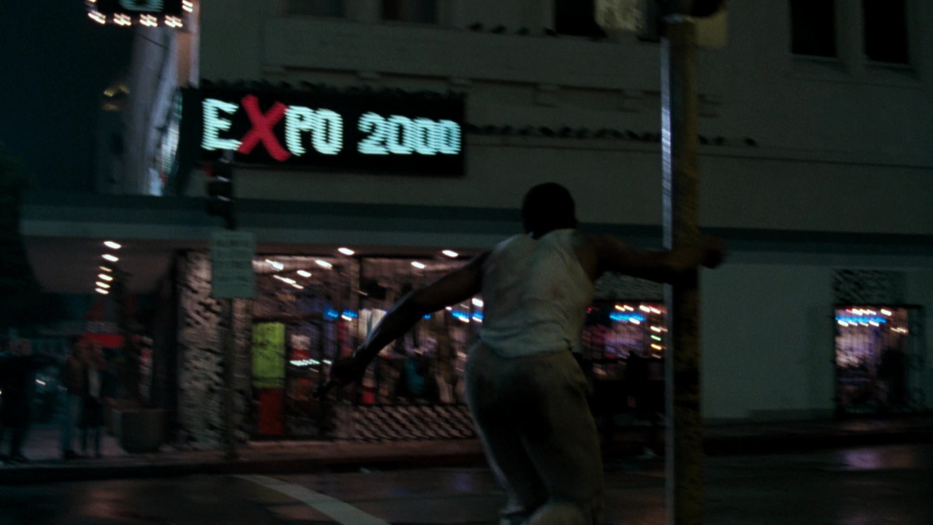 Lethal Weapon (1987), unknown, 1.78:1 — film still