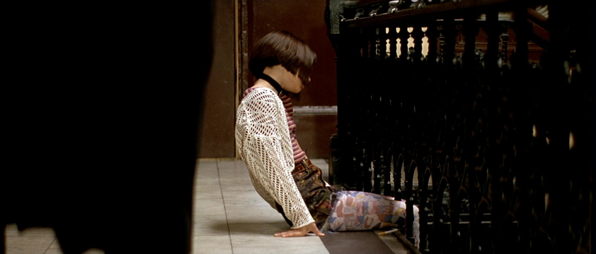 Léon (1994), wide, 2.35:1 — film still