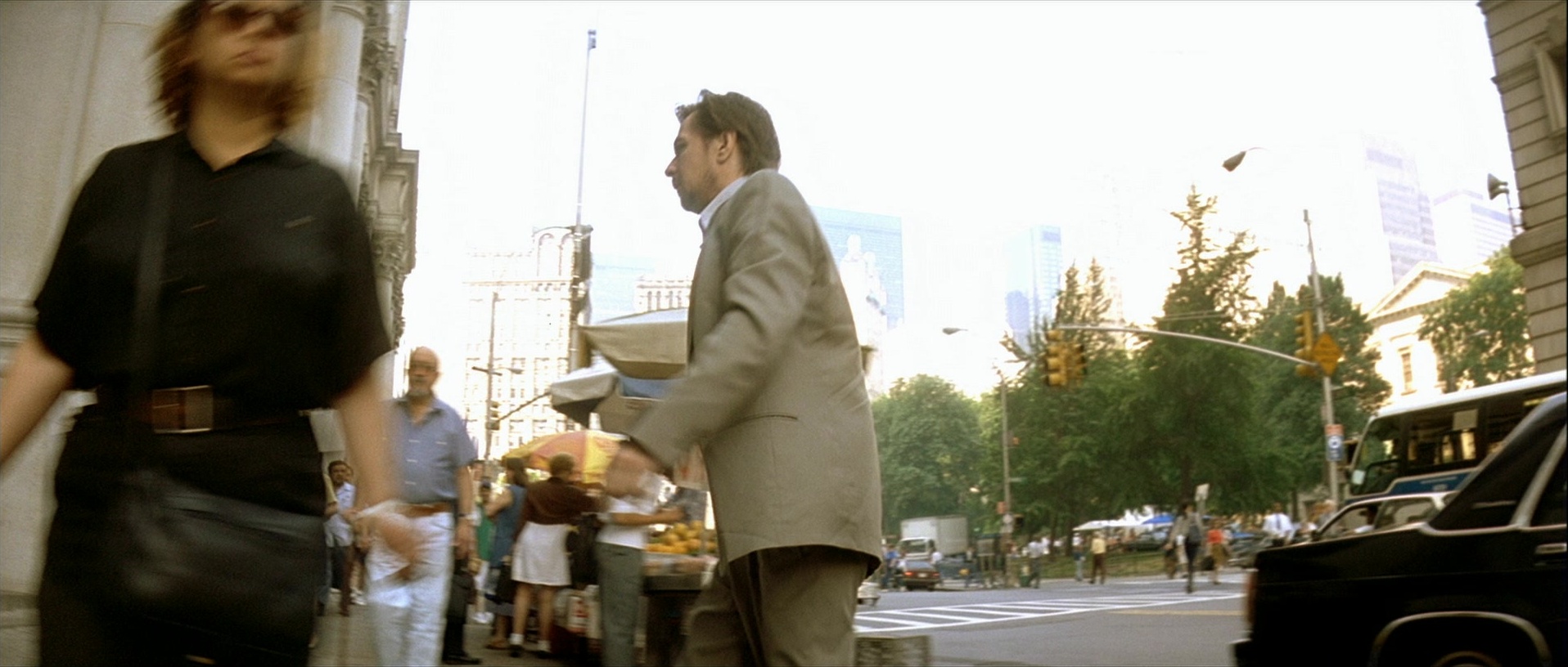 Léon (1994), wide, 2.35:1 — film still