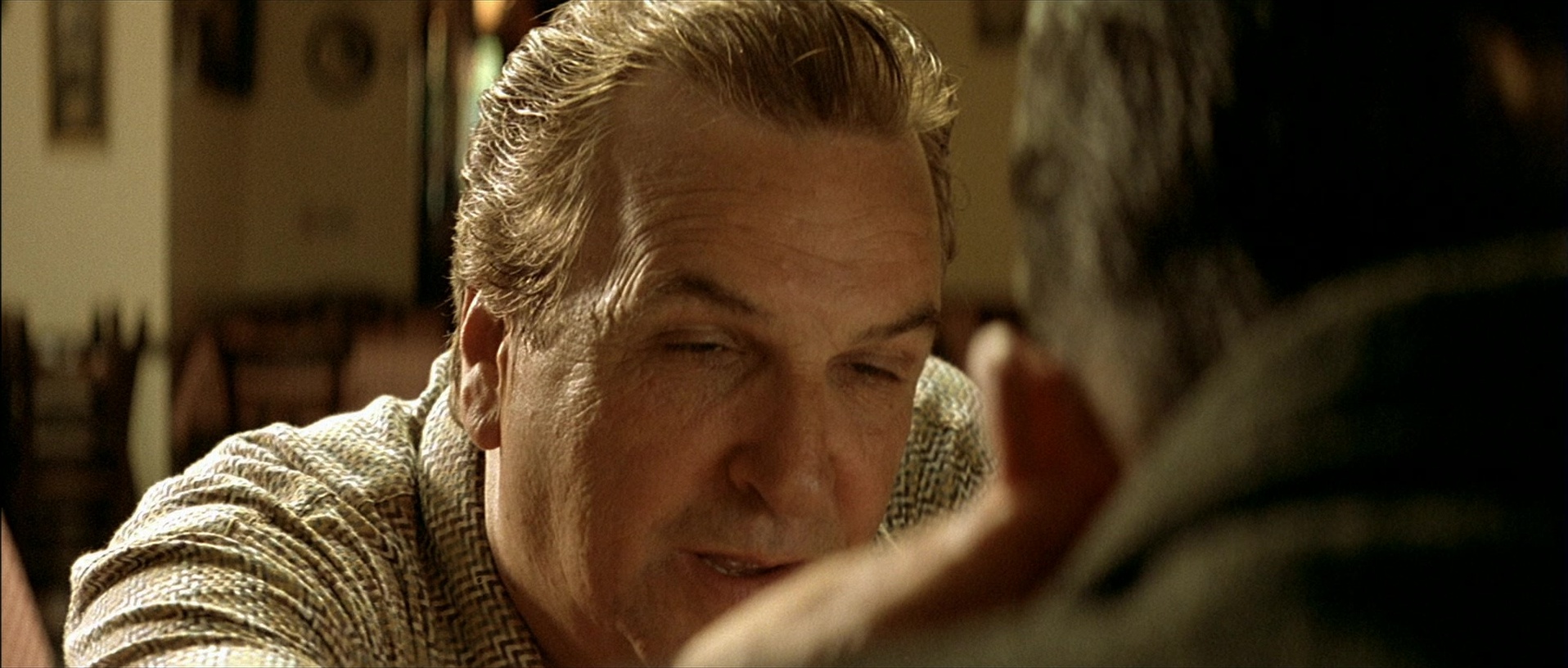 Léon (1994), medium, 2.35:1 — film still
