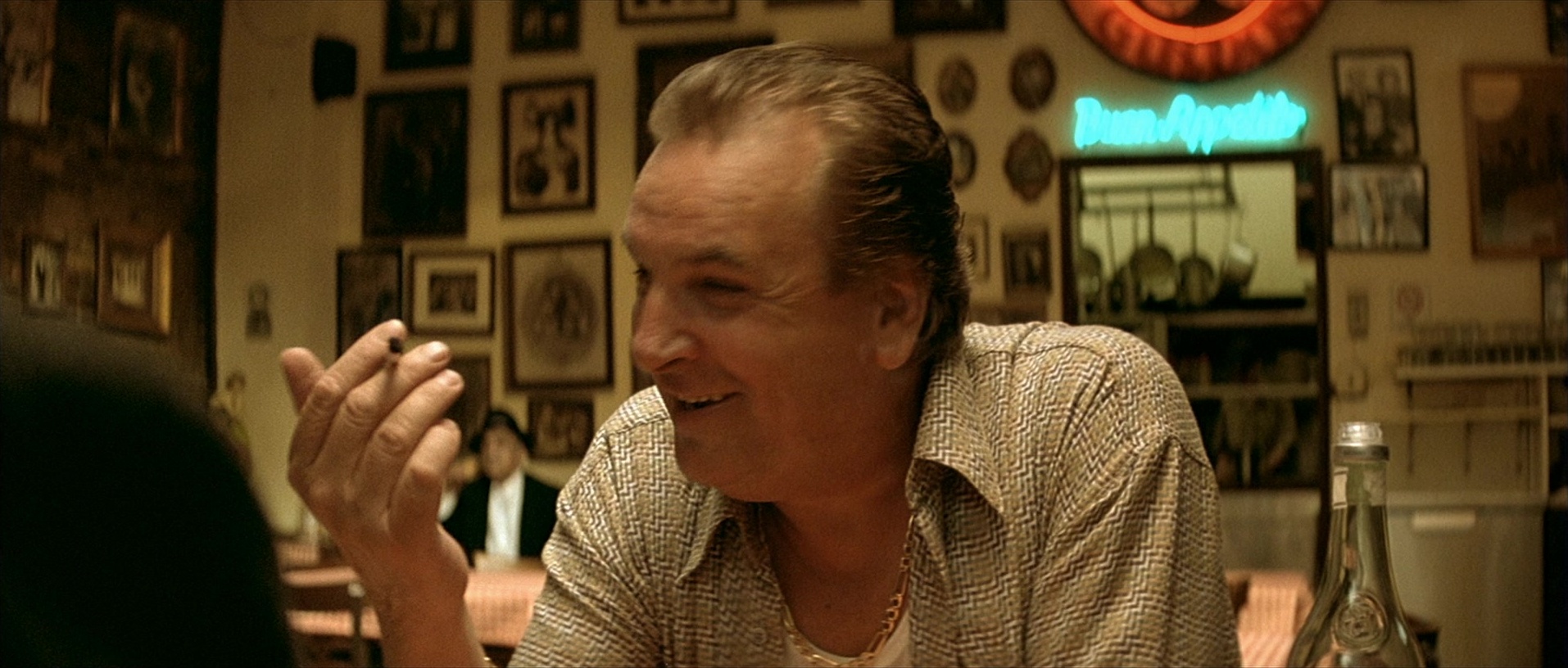 Léon (1994), wide, 2.35:1 — film still