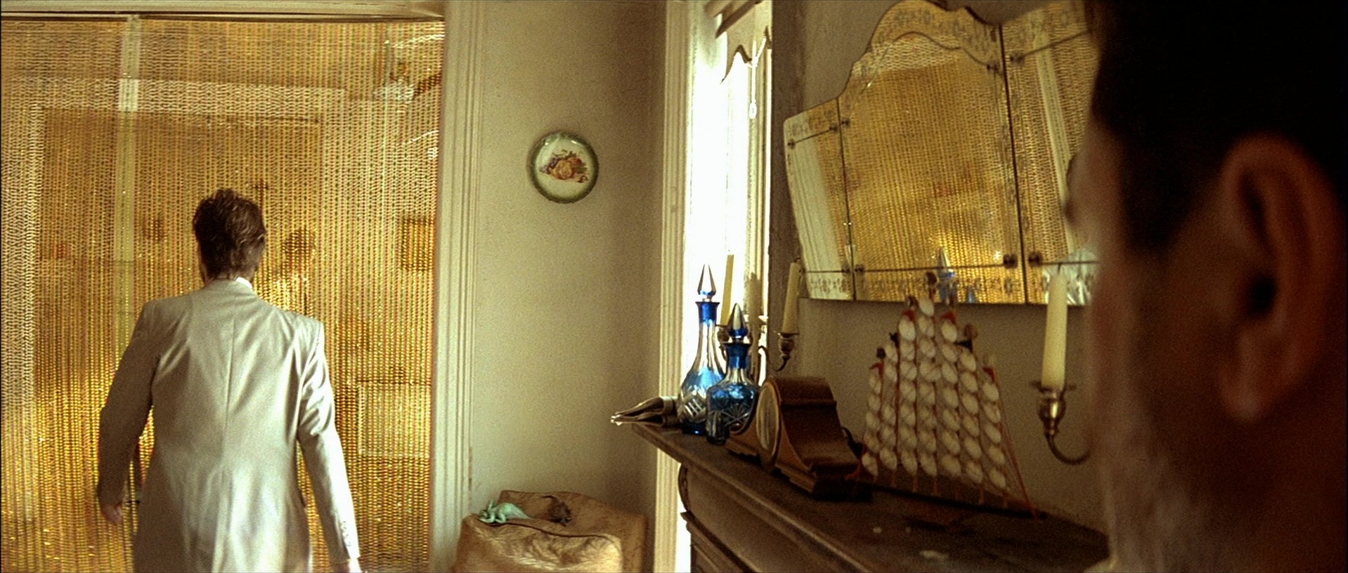 Léon (1994), unknown, 2.35:1 — film still