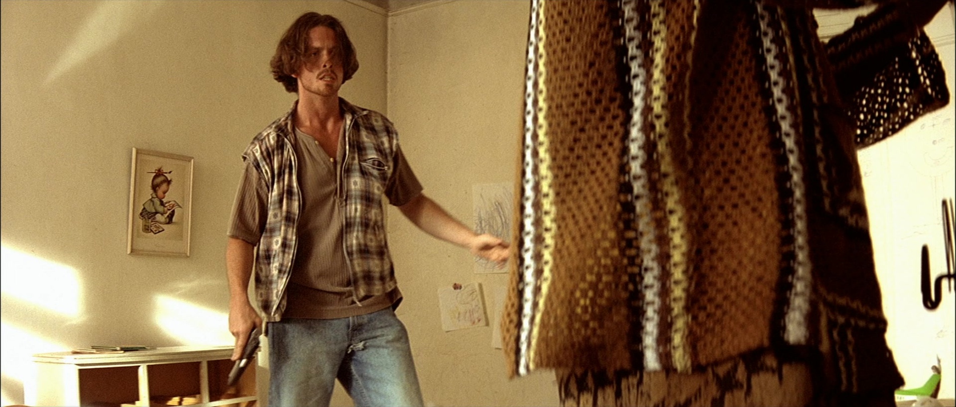 Léon (1994), wide, 2.35:1 — film still
