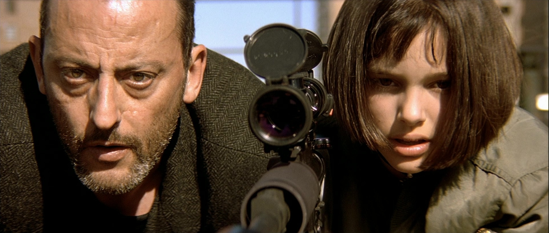 Léon (1994), close, 2.35:1 — film still