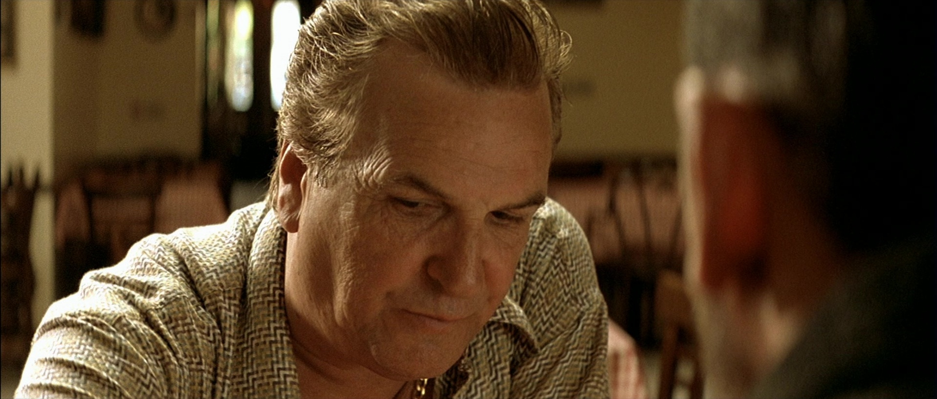 Léon (1994), medium, 2.35:1 — film still