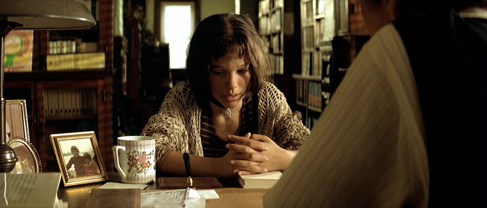 Léon (1994), wide, 2.35:1 — film still