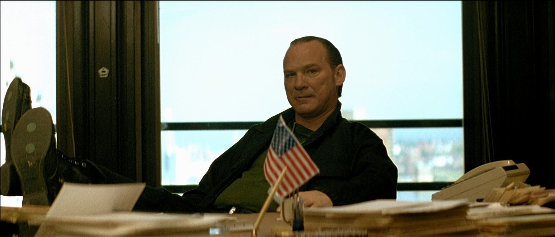 Léon (1994), wide, 2.34:1 — film still