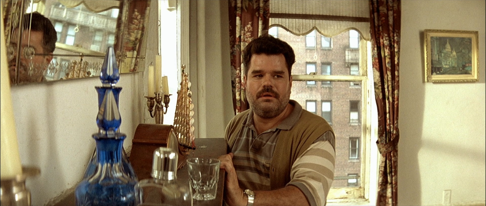 Léon (1994), wide, 2.35:1 — film still