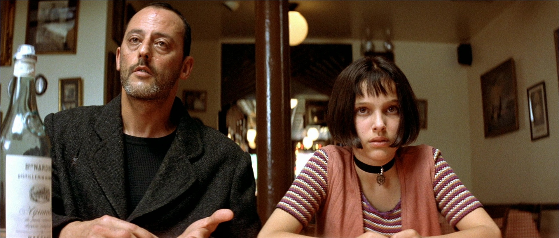 Léon (1994), wide, 2.34:1 — film still