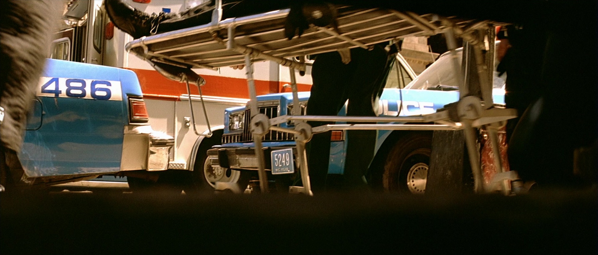 Léon (1994), unknown, 2.35:1 — film still