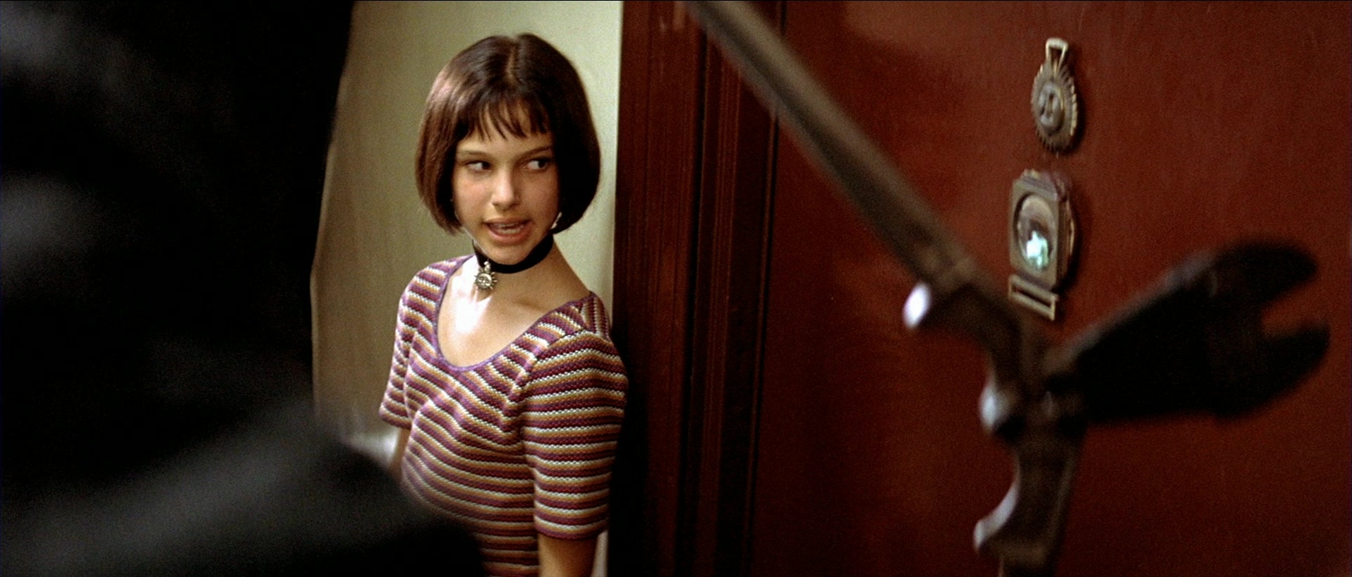 Léon (1994), wide, 2.34:1 — film still