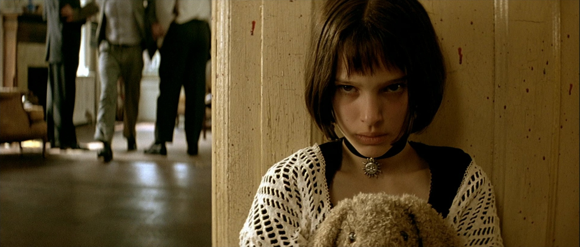 Léon (1994), medium, 2.35:1 — film still