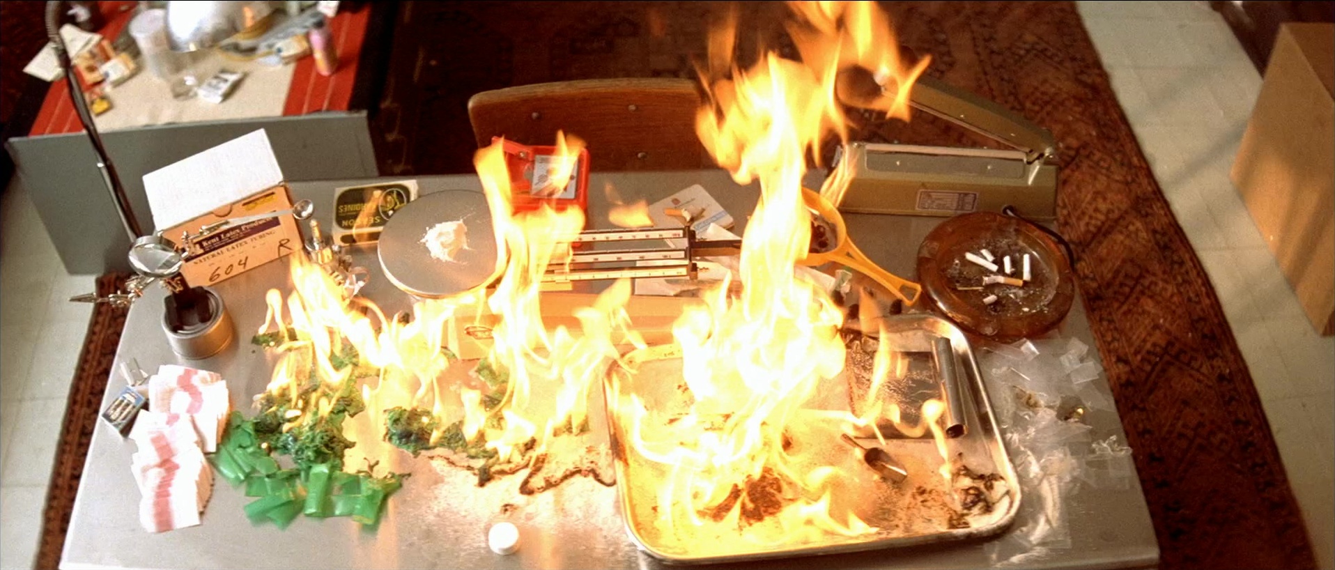 Léon (1994), wide, 2.34:1 — film still