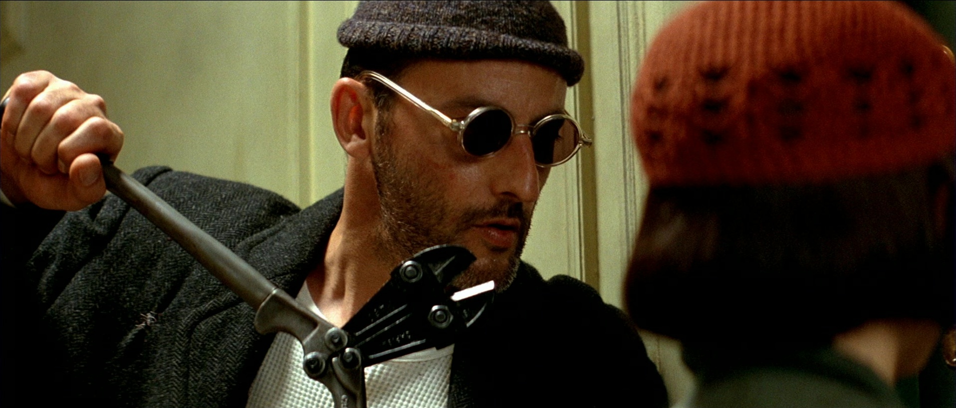 Léon (1994), wide, 2.34:1 — film still