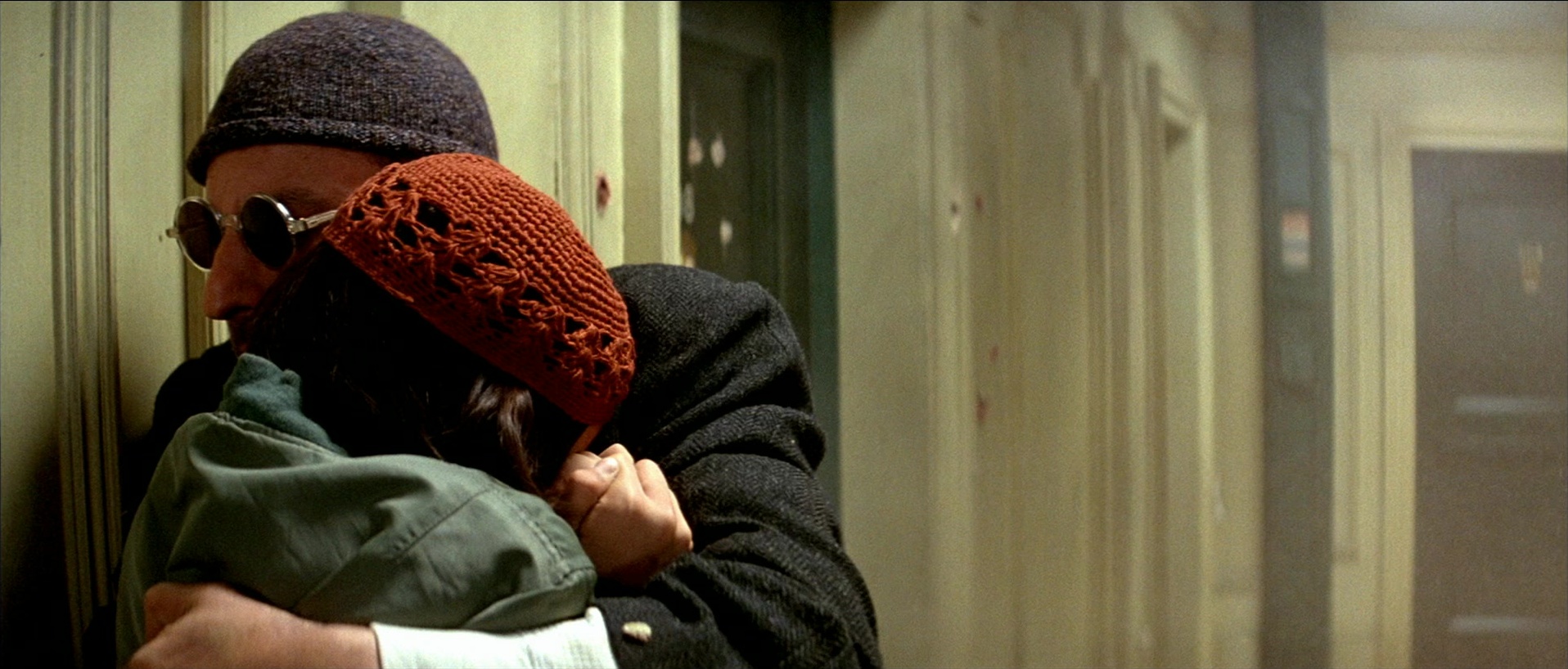 Léon (1994), unknown, 2.34:1 — film still