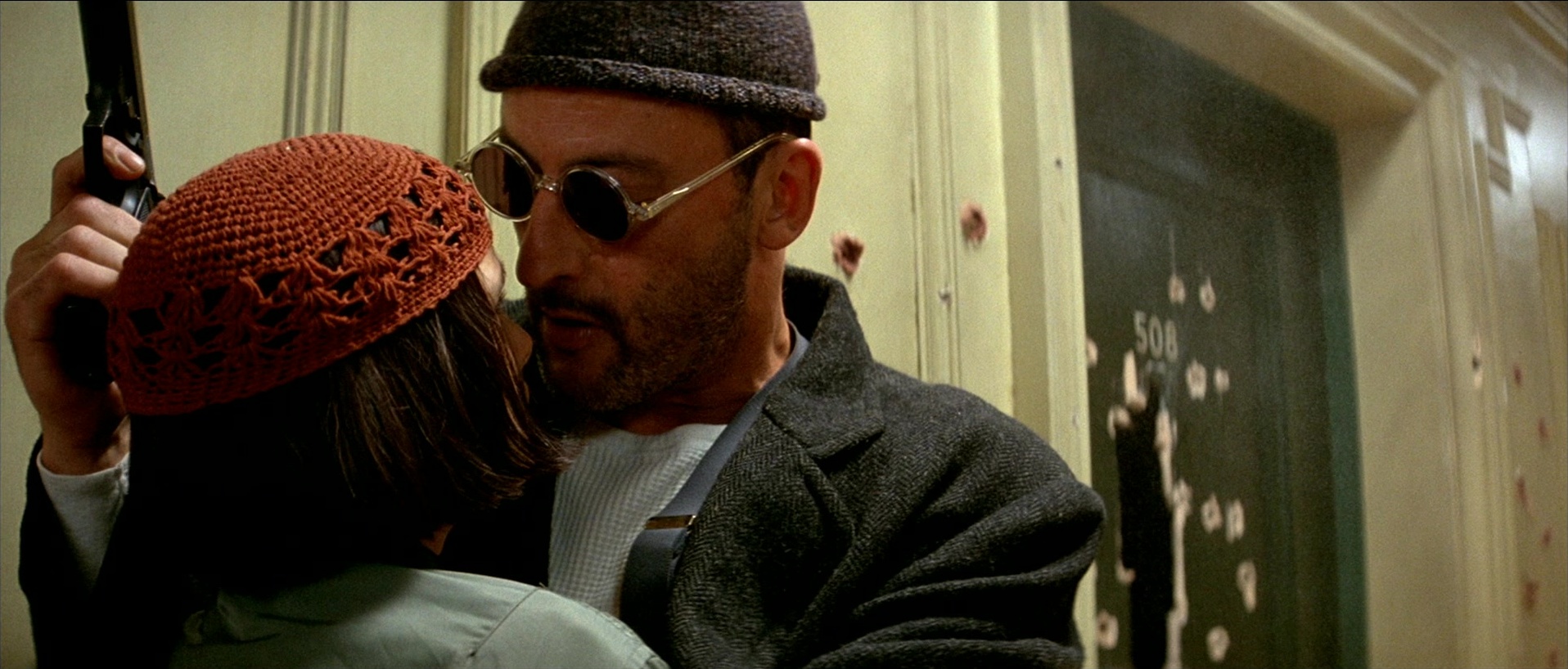 Léon (1994), unknown, 2.34:1 — film still