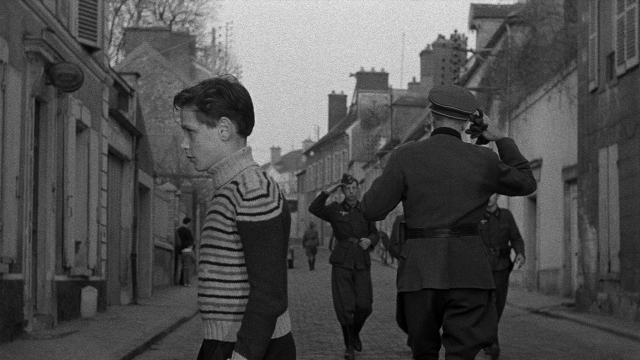 Léon Morin, prêtre — film still