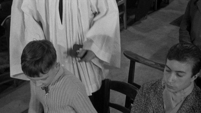 Léon Morin, prêtre — film still