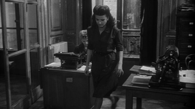 Léon Morin, prêtre — film still