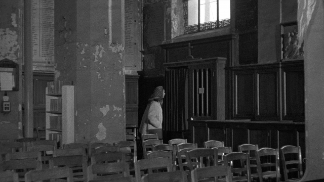 Léon Morin, prêtre — film still
