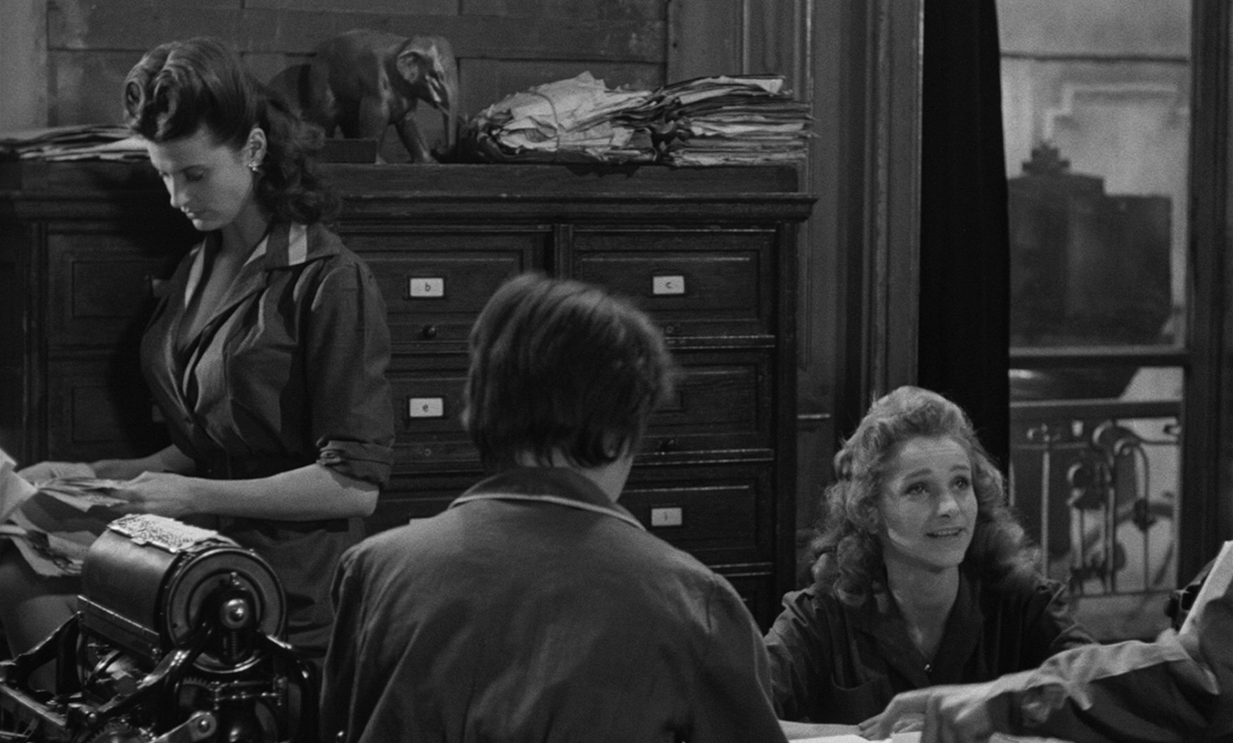 Léon Morin, prêtre (1961), wide, 1.66:1 — film still