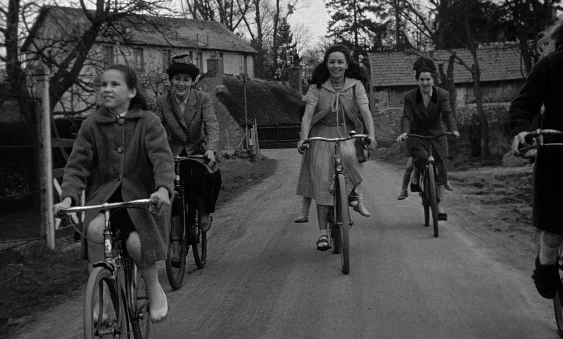 Léon Morin, prêtre (1961), wide, 1.66:1 — film still