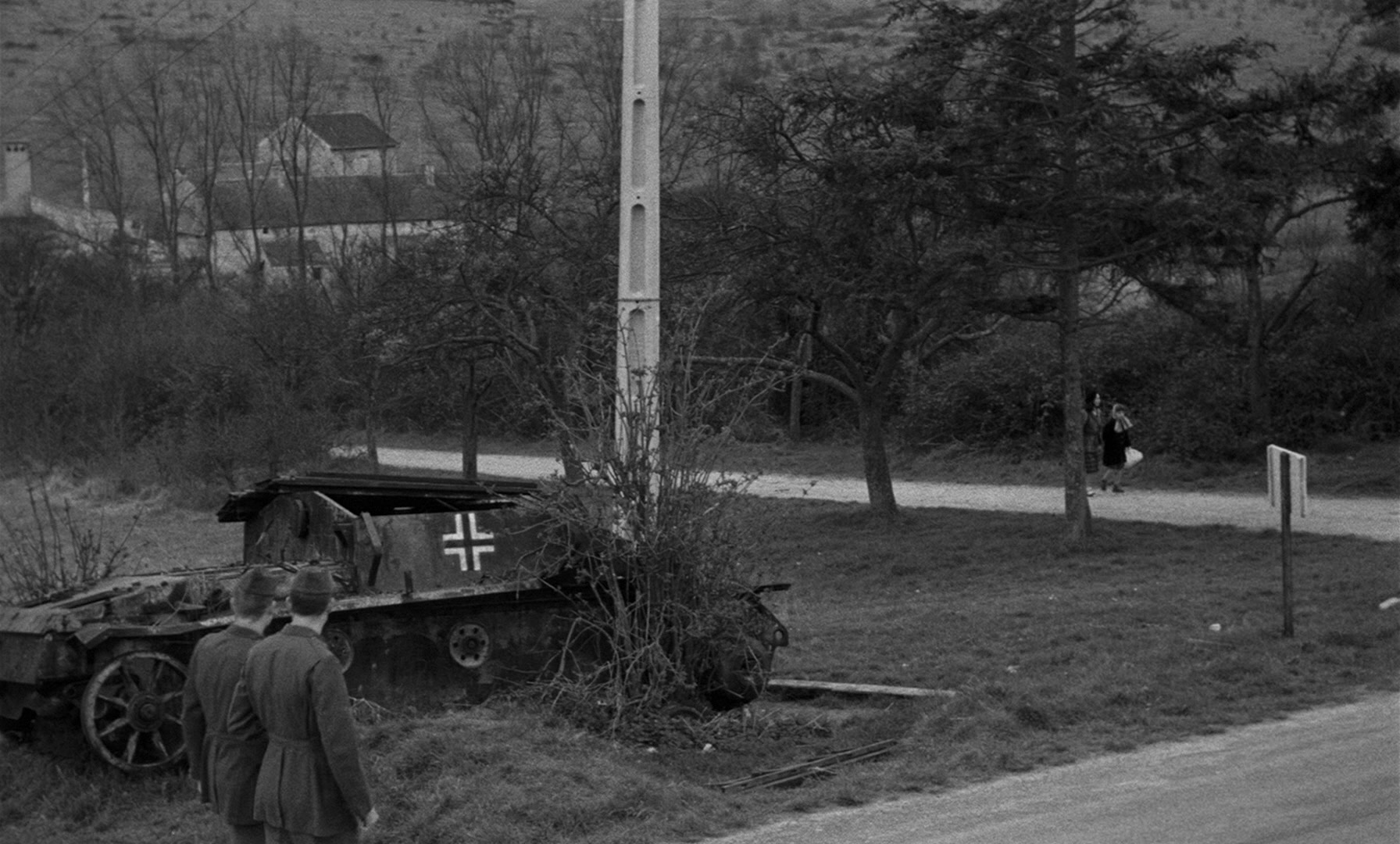 Léon Morin, prêtre (1961), wide, 1.66:1 — film still