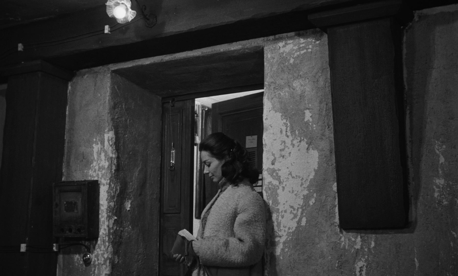 Léon Morin, prêtre (1961), wide, 1.66:1 — film still