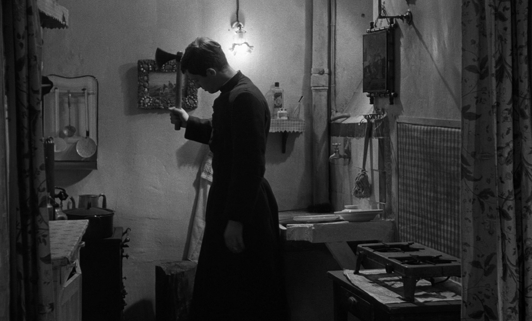 Léon Morin, prêtre (1961), wide, 1.66:1 — film still