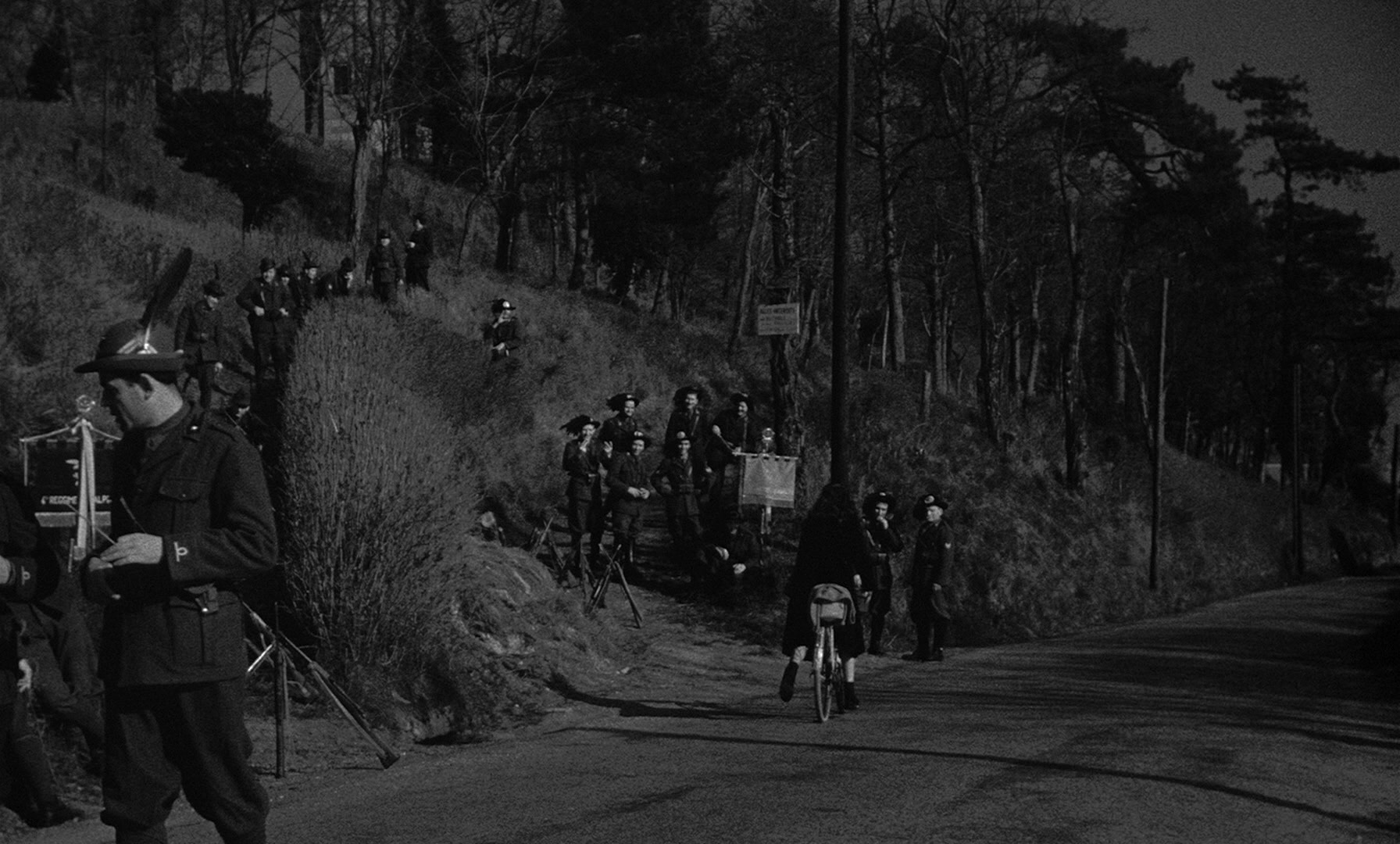 Léon Morin, prêtre (1961), wide, 1.66:1 — film still
