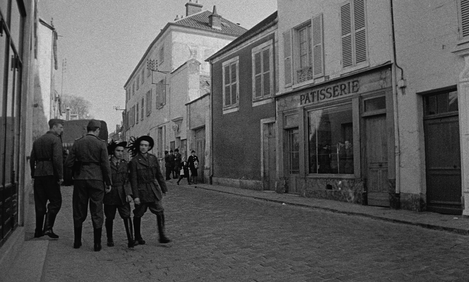 Léon Morin, prêtre (1961), wide, 1.66:1 — film still