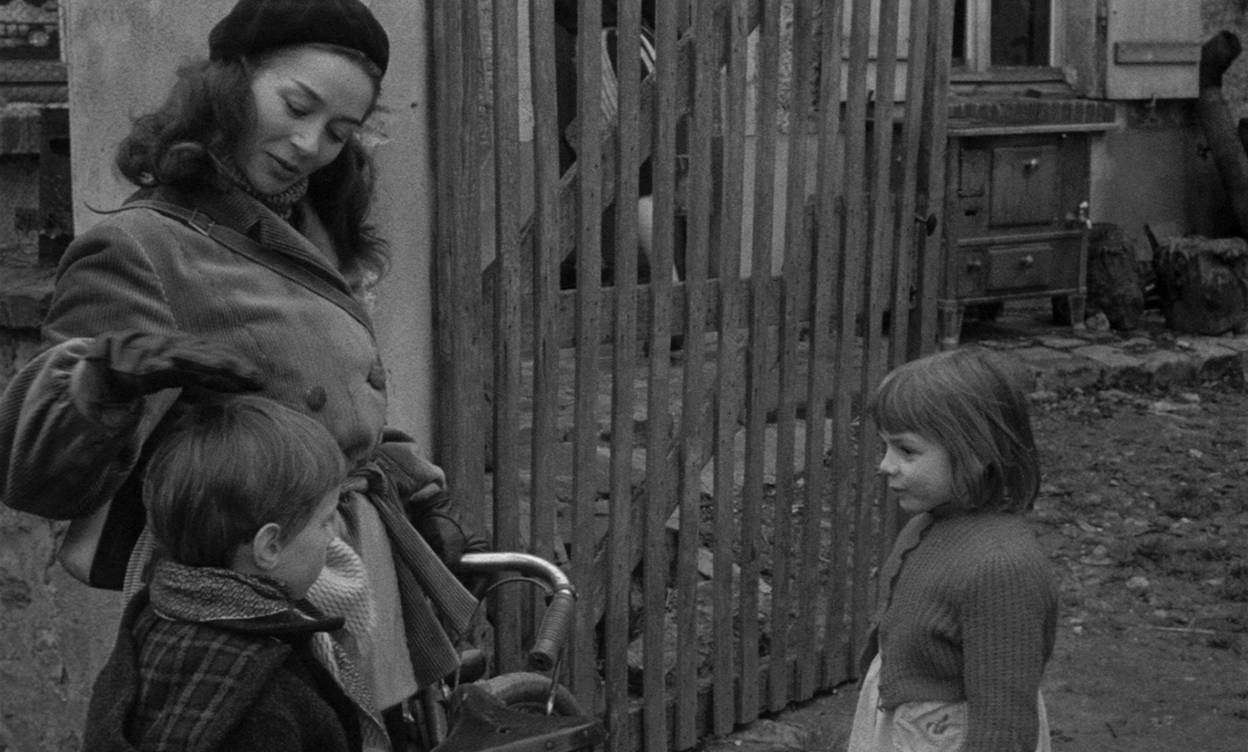 Léon Morin, prêtre (1961), wide, 1.66:1 — film still
